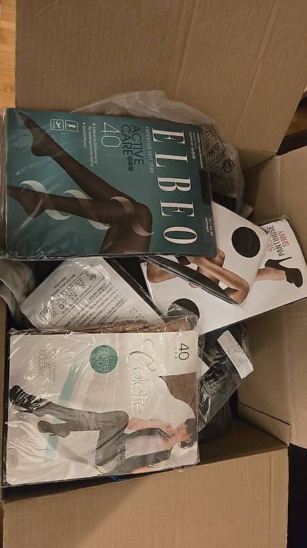 Lotti di vestiti: Spandex Kleider diverses – Usato da Unterägeri venduto da Cappuccino80 2