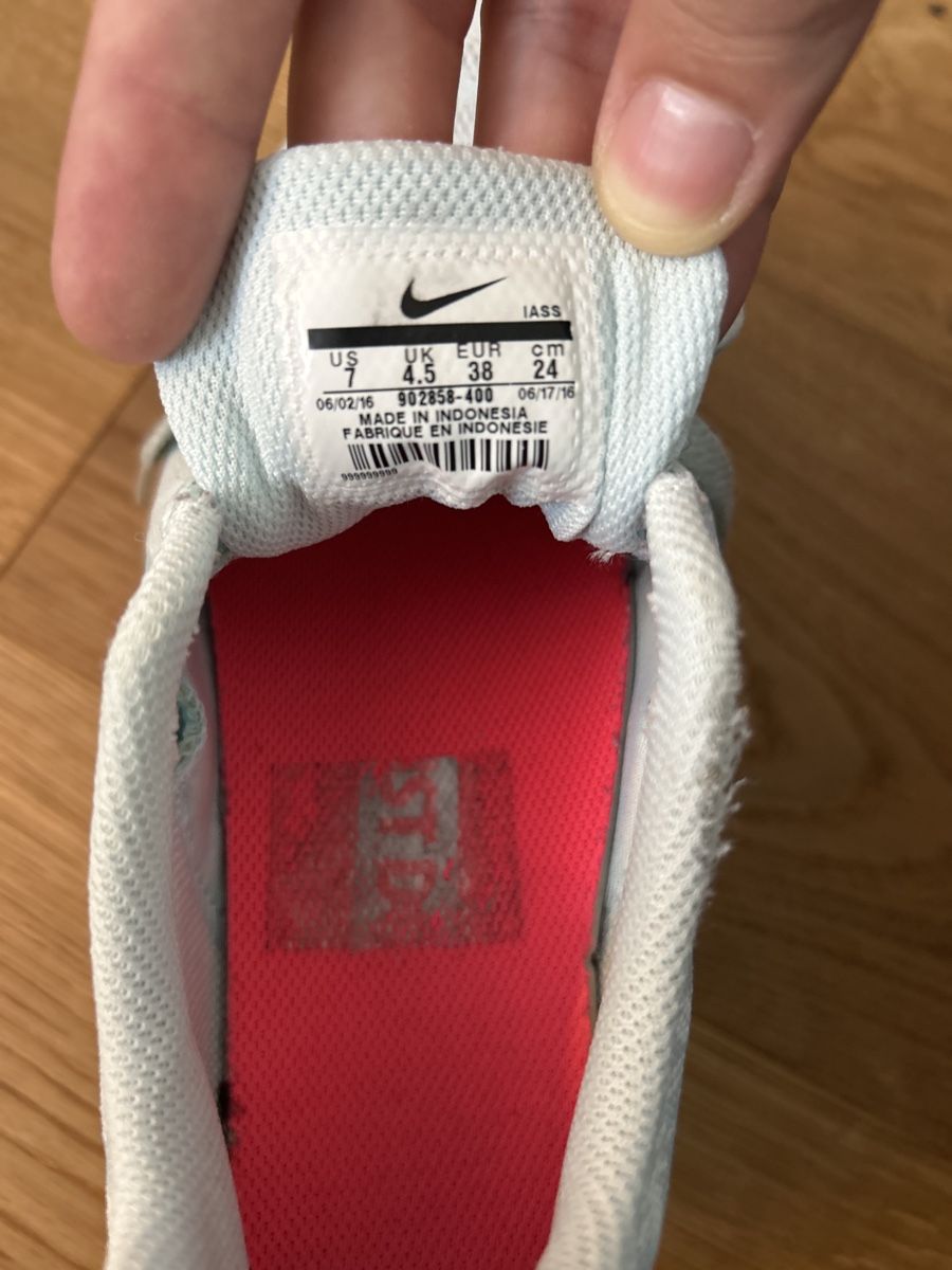 Nike Scarpe da donna: Nike Damen Laufschuhe, Grösse 38 – Usato da Urtenen-Schönbühl venduto da daremare 2