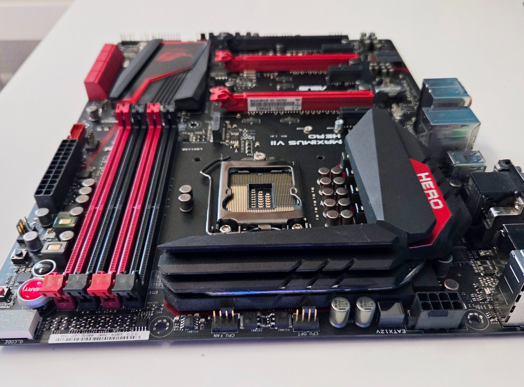 Asus Cartes mère: ASUS Maximus VII Hero – D'occasion à Ottikon par DeBirk 6