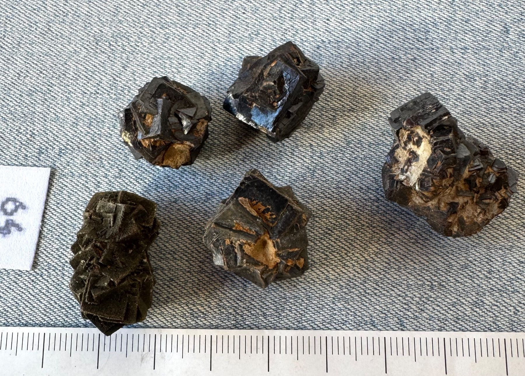 Minerali & Pietre curative: Limonites   Pyrit  top.  interessante Geschenk Idee – Nuovo e nell'imballaggio originale da Leuggern venduto da gemshow 2
