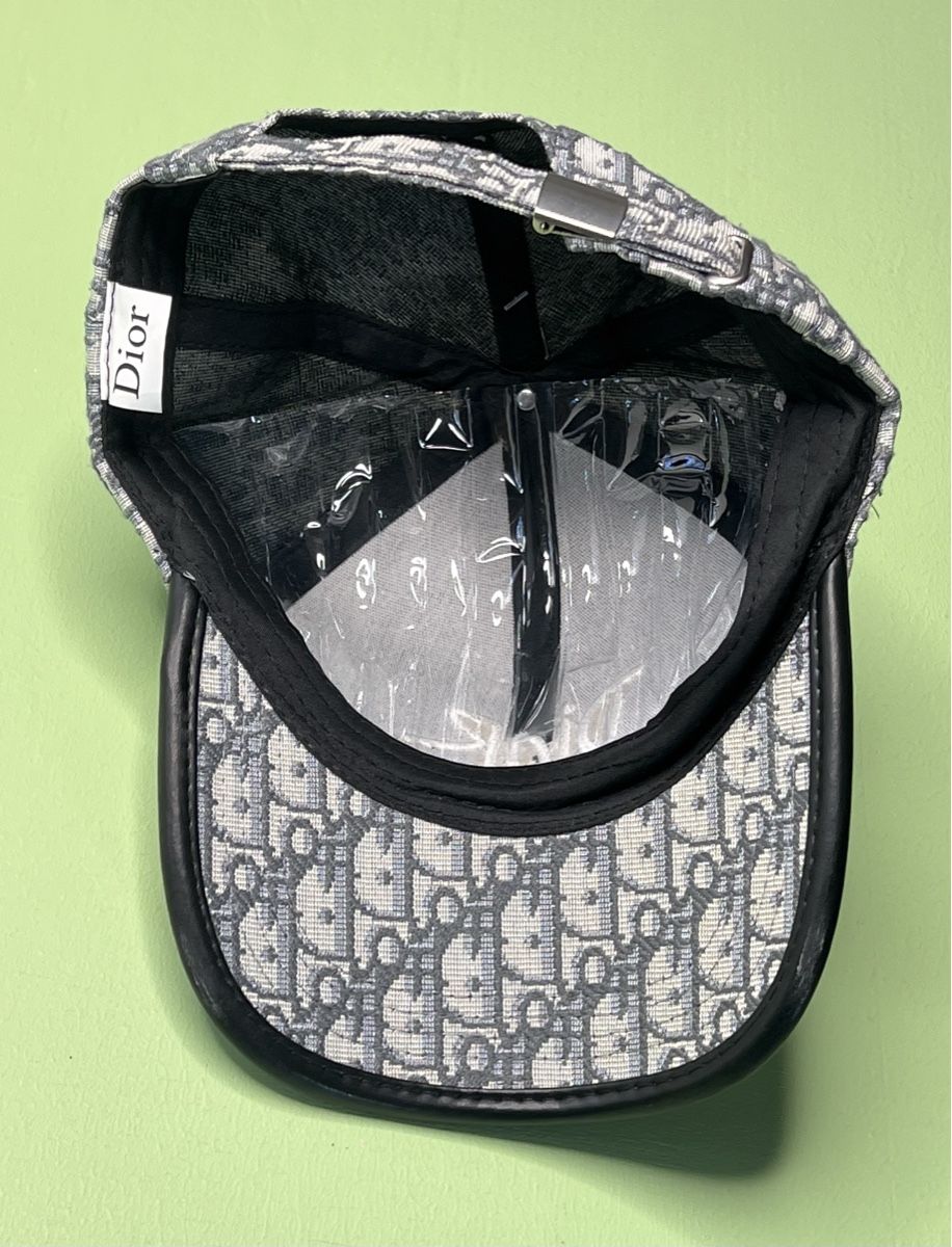 Dior Sonstige Kleidung & Accessoires: DIOR Cap ...Jacarre...HellGrau mit Schutzplastik... NEU – Neu und originalverpackt aus Zürich von stock4you 4