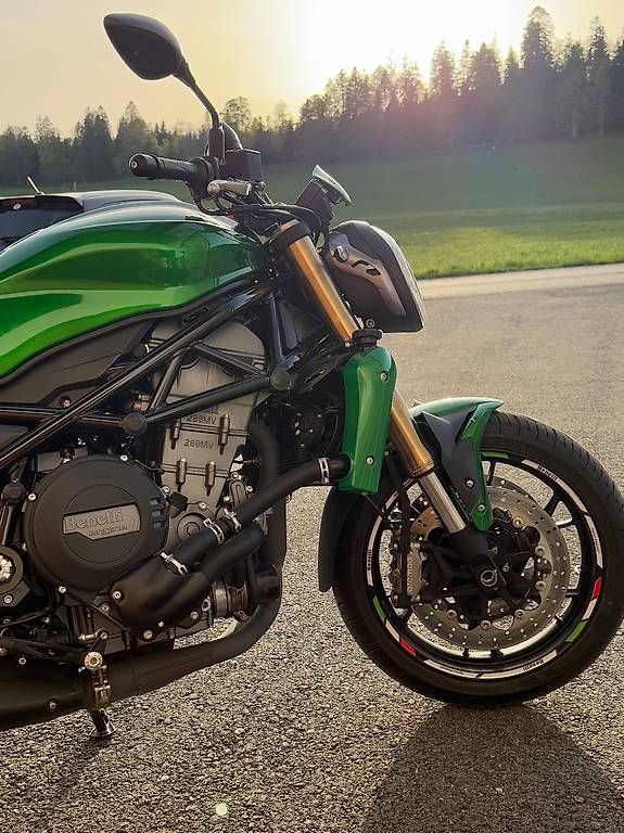 Route: Moto benelli 752S verte – D'occasion à Le Cerneux-Pequignot par Isko19 2