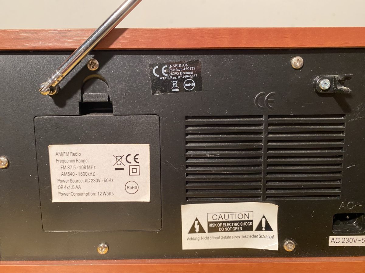 Radios: Retro Radio AM/FM Holzoptik – Gebraucht aus Volketswil von Ahot 4