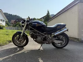 Ducati Monster 900 i.e  2003
