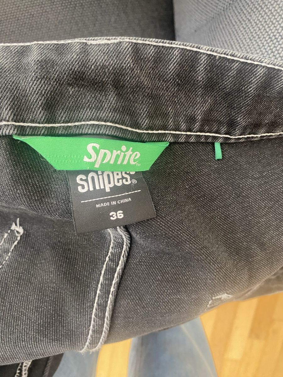 Jeans: Snipes Sprite Shorts, Gr. 36 (L) – D'occasion à Meilen par PascaleZH 2