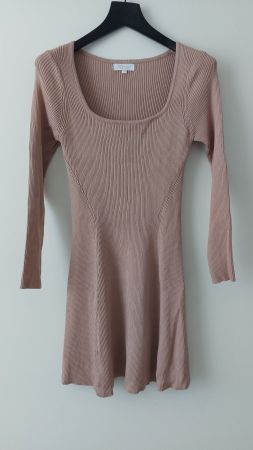 Neues Kleid von Effeny, Gr. S/M, beige/altrosa Top Zustand!