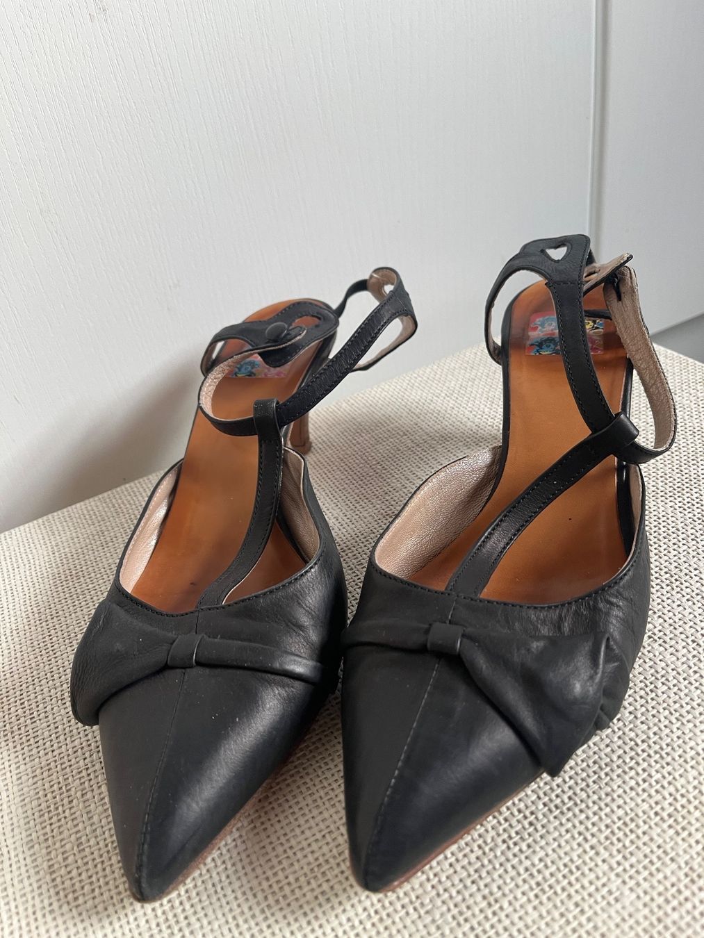 Scarpe da donna: SCIAPO Pumps aus echtem Leder Gr. 38 NP 349.- – Usato da Frauenfeld venduto da Andadaa