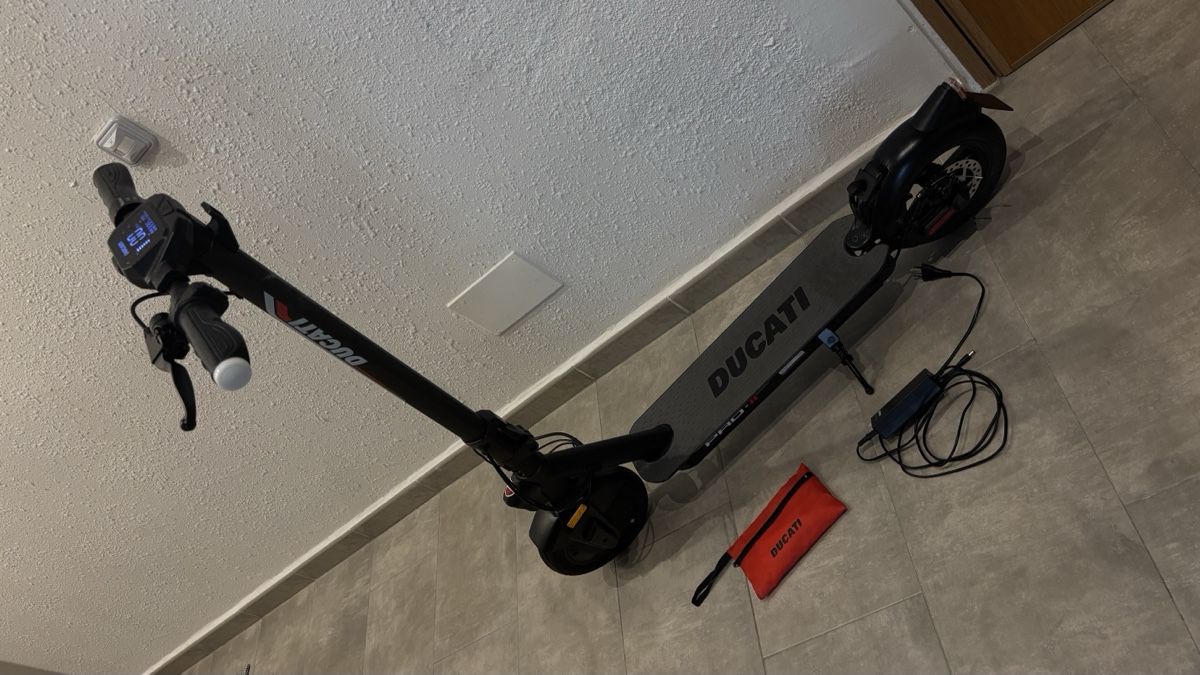 Ducati Scooters: Elektroroller Ducati – Gebraucht aus Binningen von Angelo110