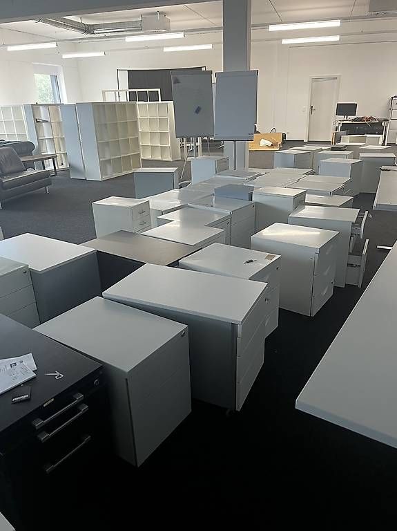 Korpus: Rollcontainer  – Gebraucht aus Rüthi (Rheintal) von Ray026
