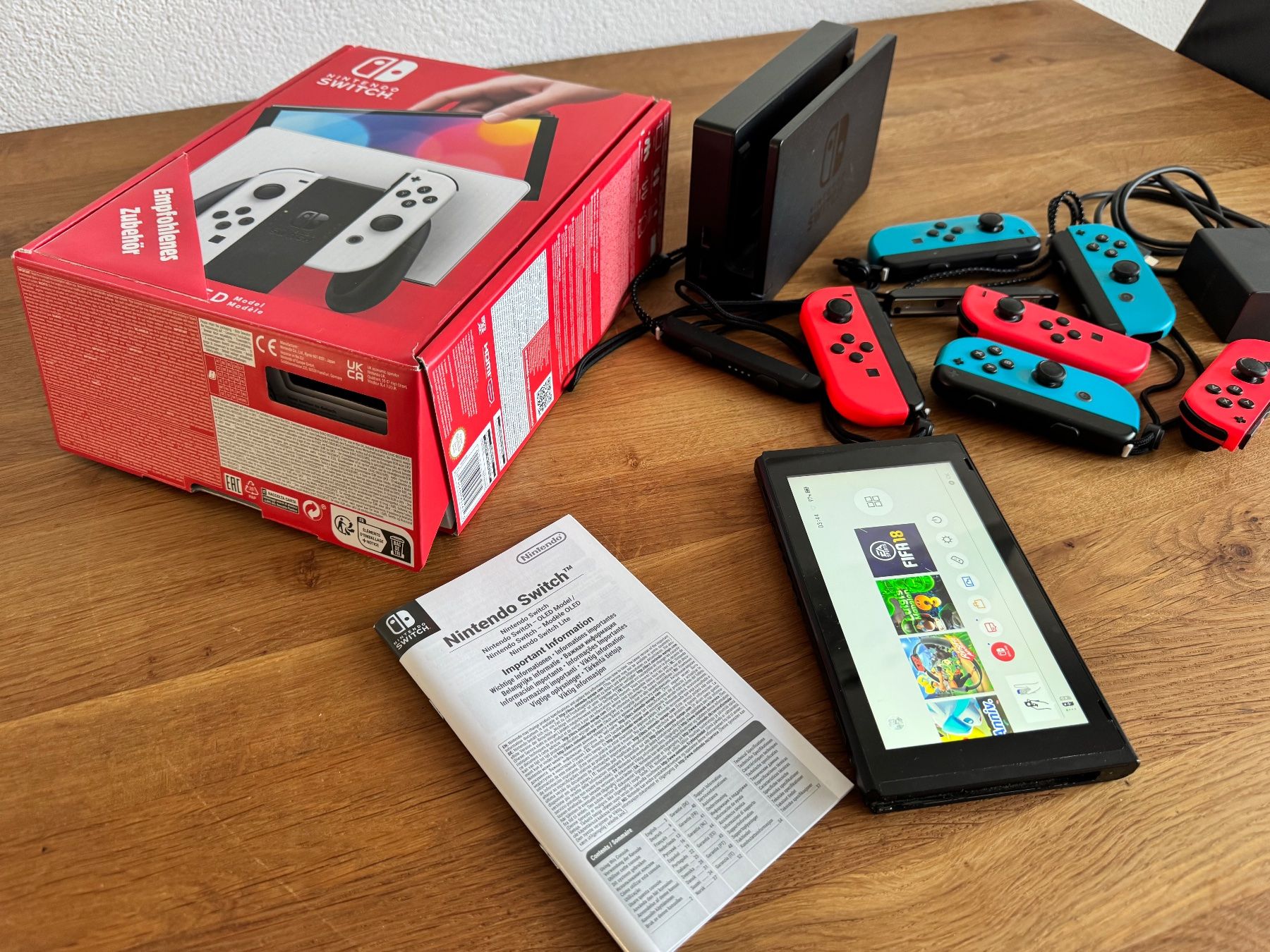 Nintendo Konsolen: Nintendo Switch mit Zubehör – Gebraucht aus frauenfeld von tia01 5