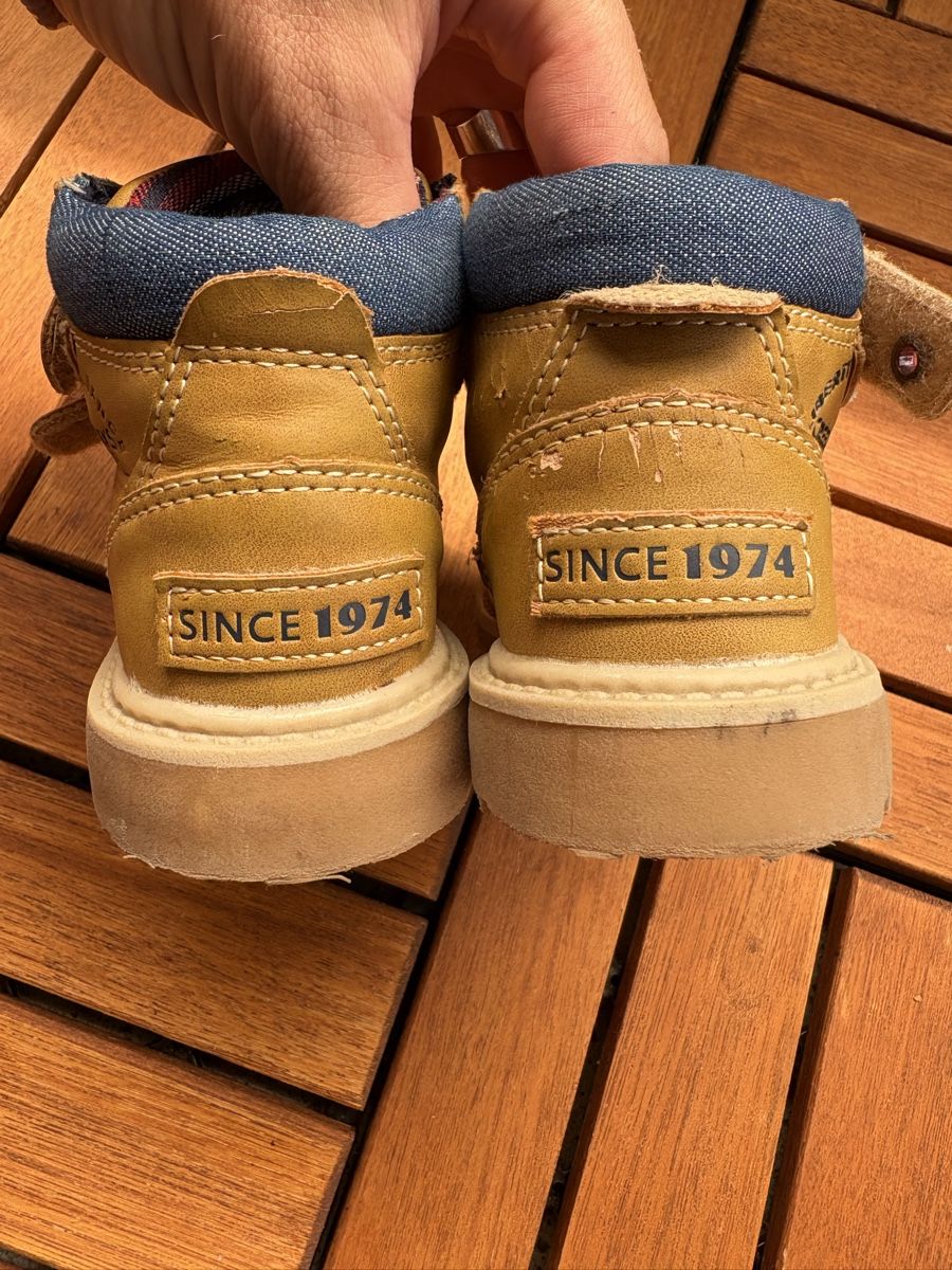 Chaussures garçon: Schuhe Gr. 22 – D'occasion à Oberhofen am Thunersee par ver_n9w9 4