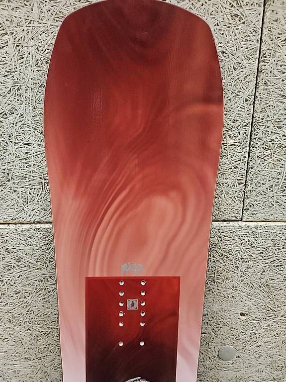 Board: YES Standard Xtrm 159cm – Usato da Lausanne 26 venduto da benoua 2