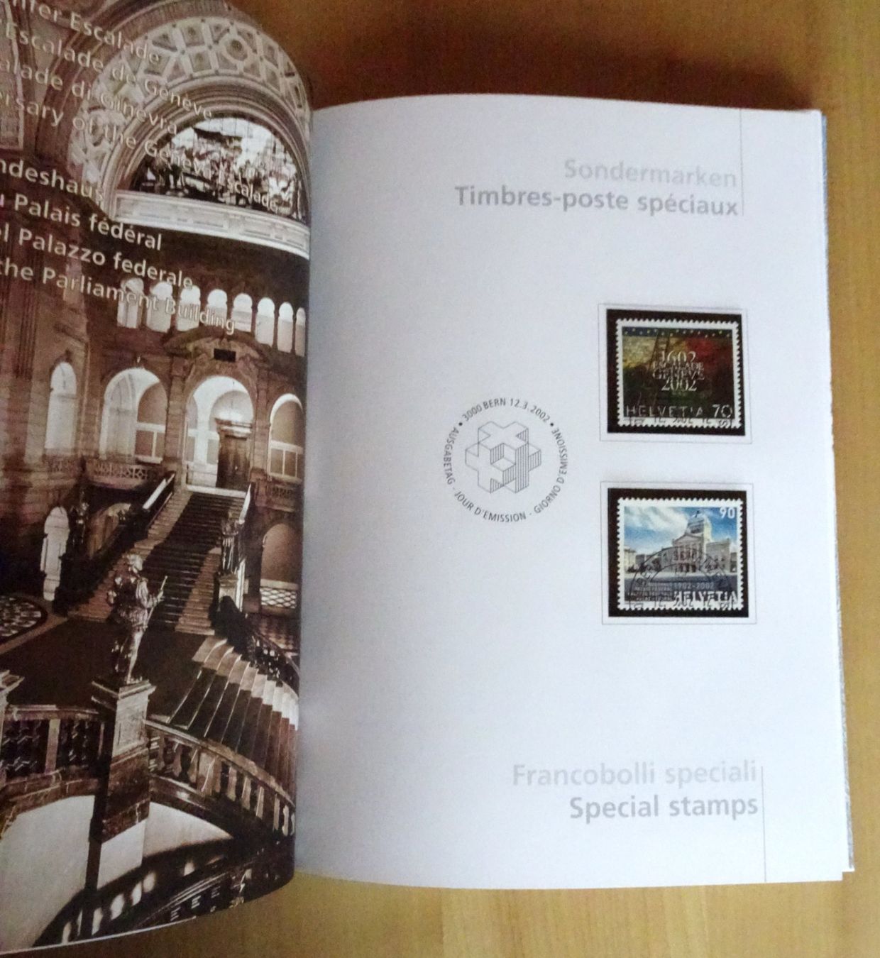 Tutti i francobolli: Schweizer Briefmarken Jahressammlung 2002 – Nuovo (secondo la descrizione) da Feldbrunnen venduto da MarcusSO 1