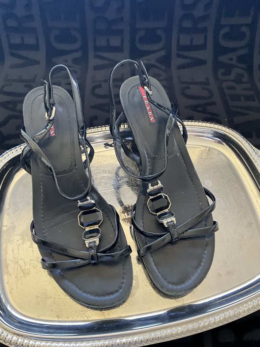 Prada Scarpe da donna: Schwarze Prada Sandalen Gr. 38 – Usato da Zürich venduto da thovala 4