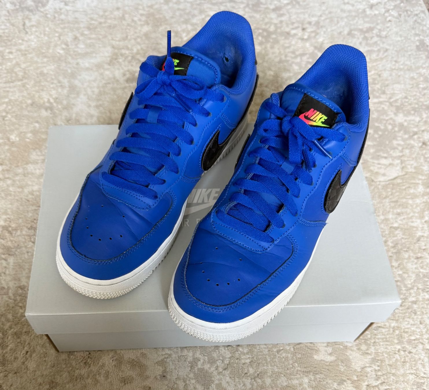 Nike Scarpe da uomo: Nike Air Force 1 Low, Blau, Grösse 42.5 – Usato da Wohlen AG venduto da thr_t5x8