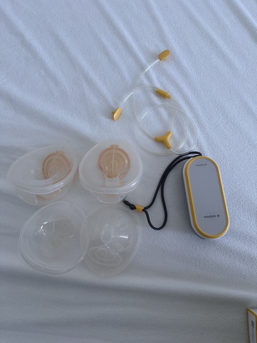 Medela Accessori per l’allattamento: Medela handsfree Milchpumpe – Nuovo (secondo la descrizione) da Unterkulm venduto da FatbardhaM 1