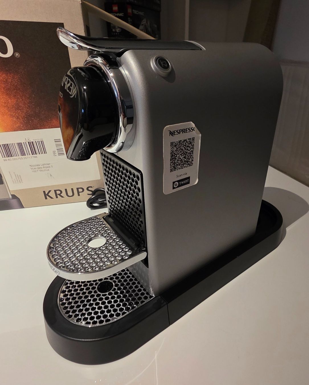 Krups Kaffeemaschinen & Espressomaschinen: Machine à café Nespresso CitiZ comme neuf dans boîte – Neu (gemäss Beschreibung) aus Vaulruz von nlehner 2