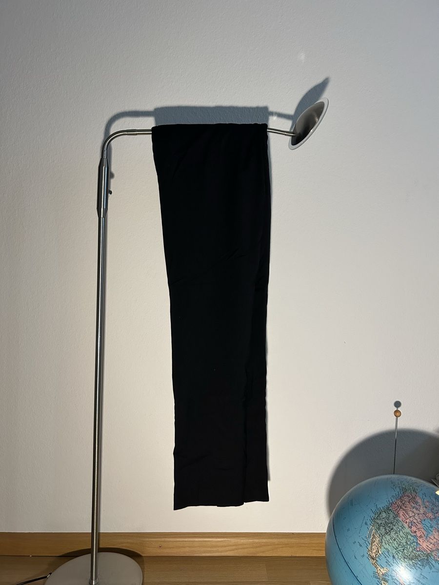 H&M Pantalons: Anzugshose Schwarz – D'occasion à Reinach BL par the_9lwh 1