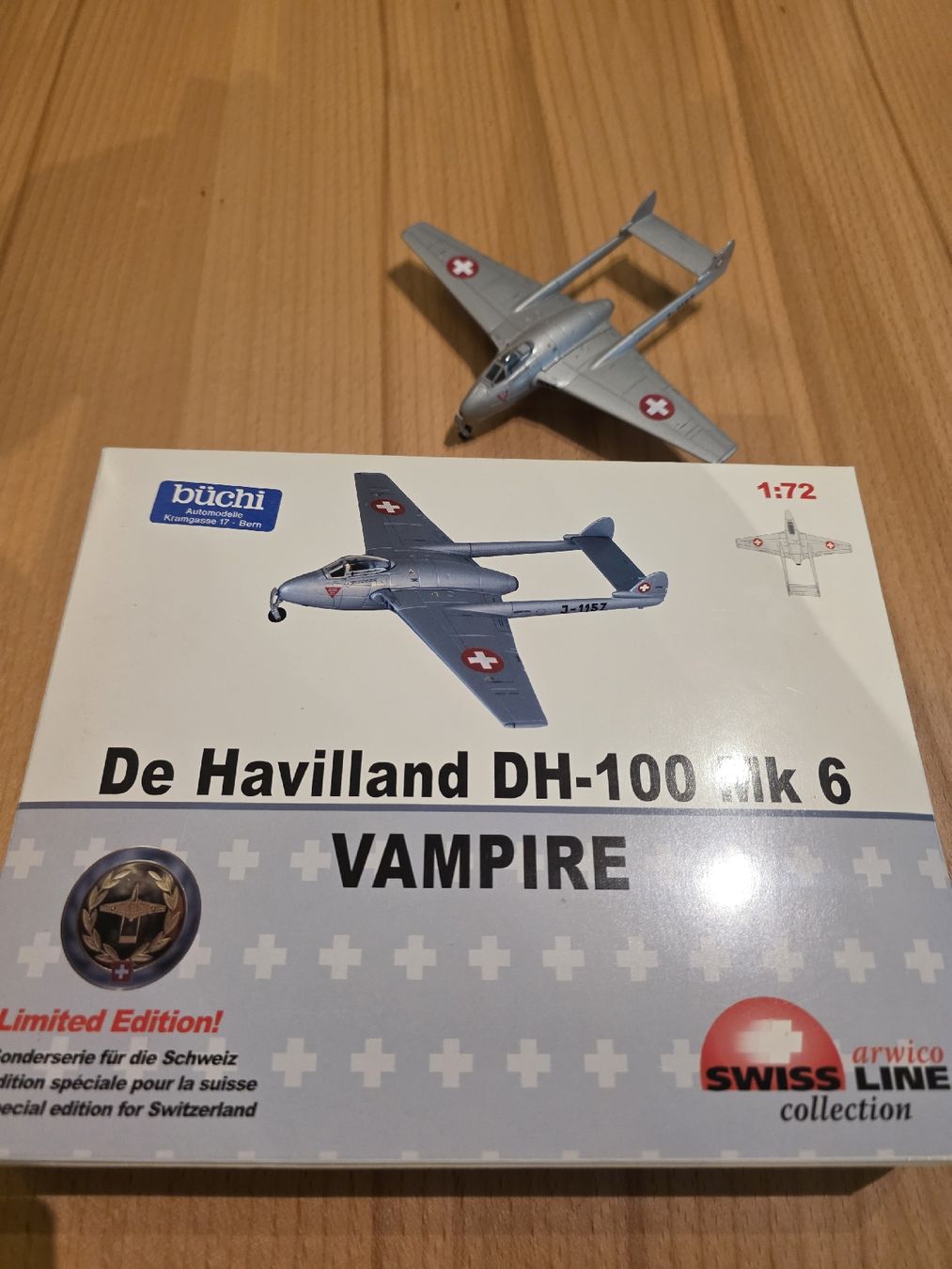 Kit di modellismo & Modellini statici: Vampire 1/72 limited – Nuovo e nell'imballaggio originale da Lentigny venduto da kev_j2xf