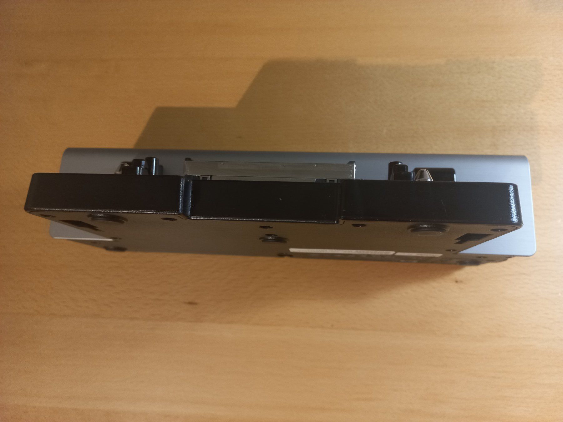 Hewlett Packard Docking station: 1-HP-DOCKING-KQ751AA – Usato da Zürich venduto da irm_lc5f 1