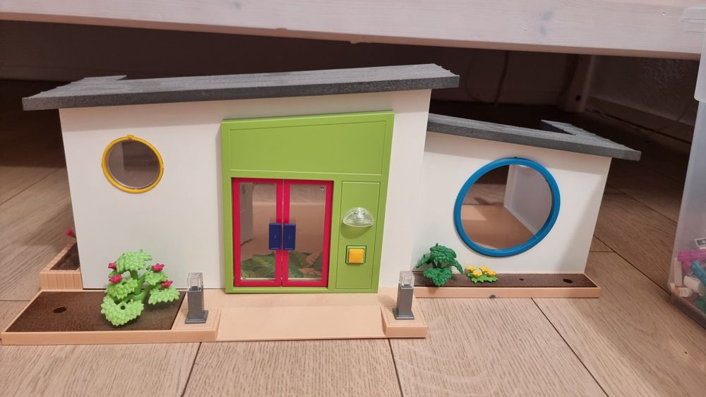  Foto zu PLAYMOBIL City Life 70280 KiTa Regenbogen (Gebraucht) in Lachen SZ für 