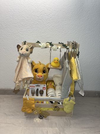 Geschenk zur Geburt: Simba-Set mit Kleider und mehr!