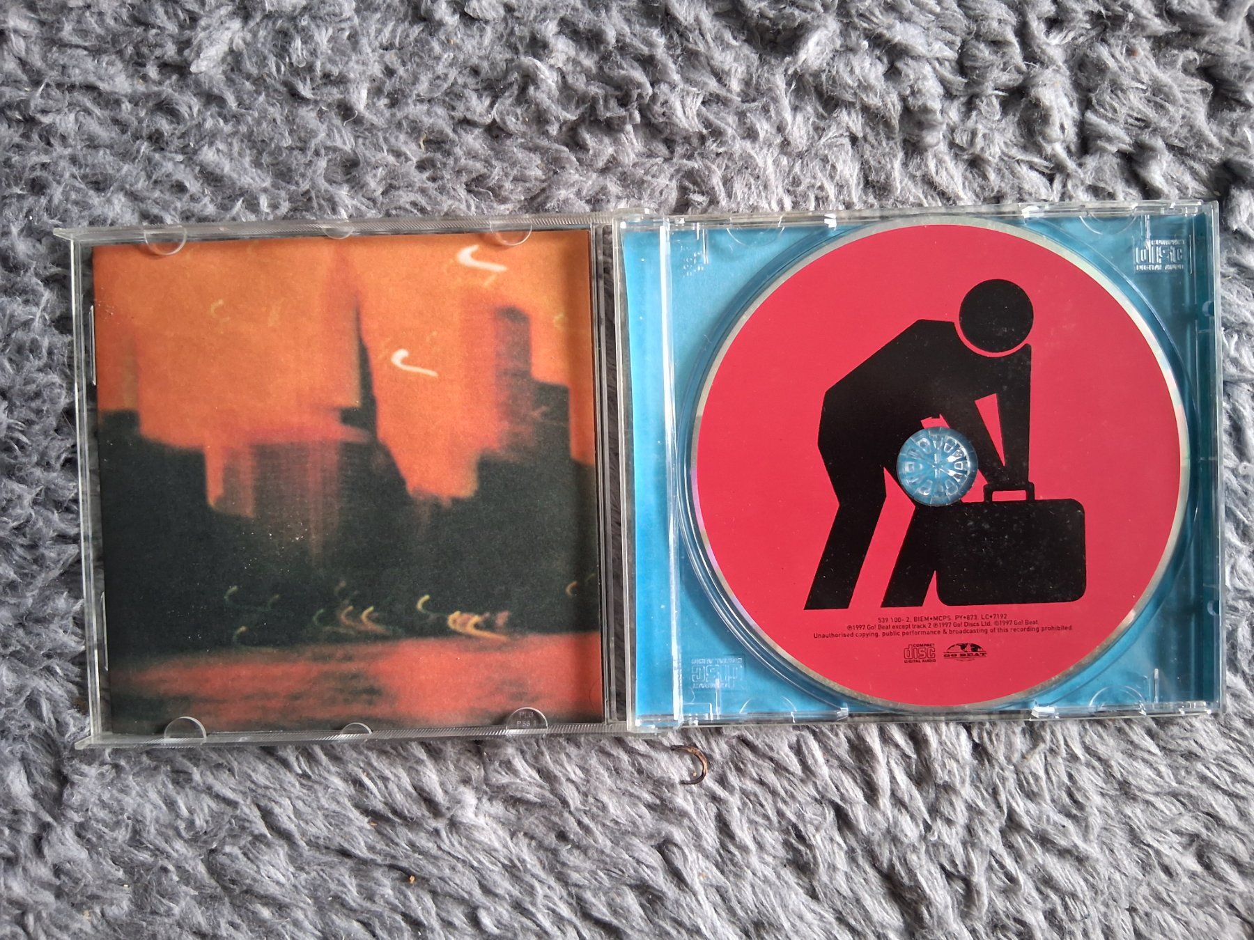 CD: DAVID HOLMES     LETS GET KILLED    CD – Usato da Wetzikon ZH venduto da Ramones01 2