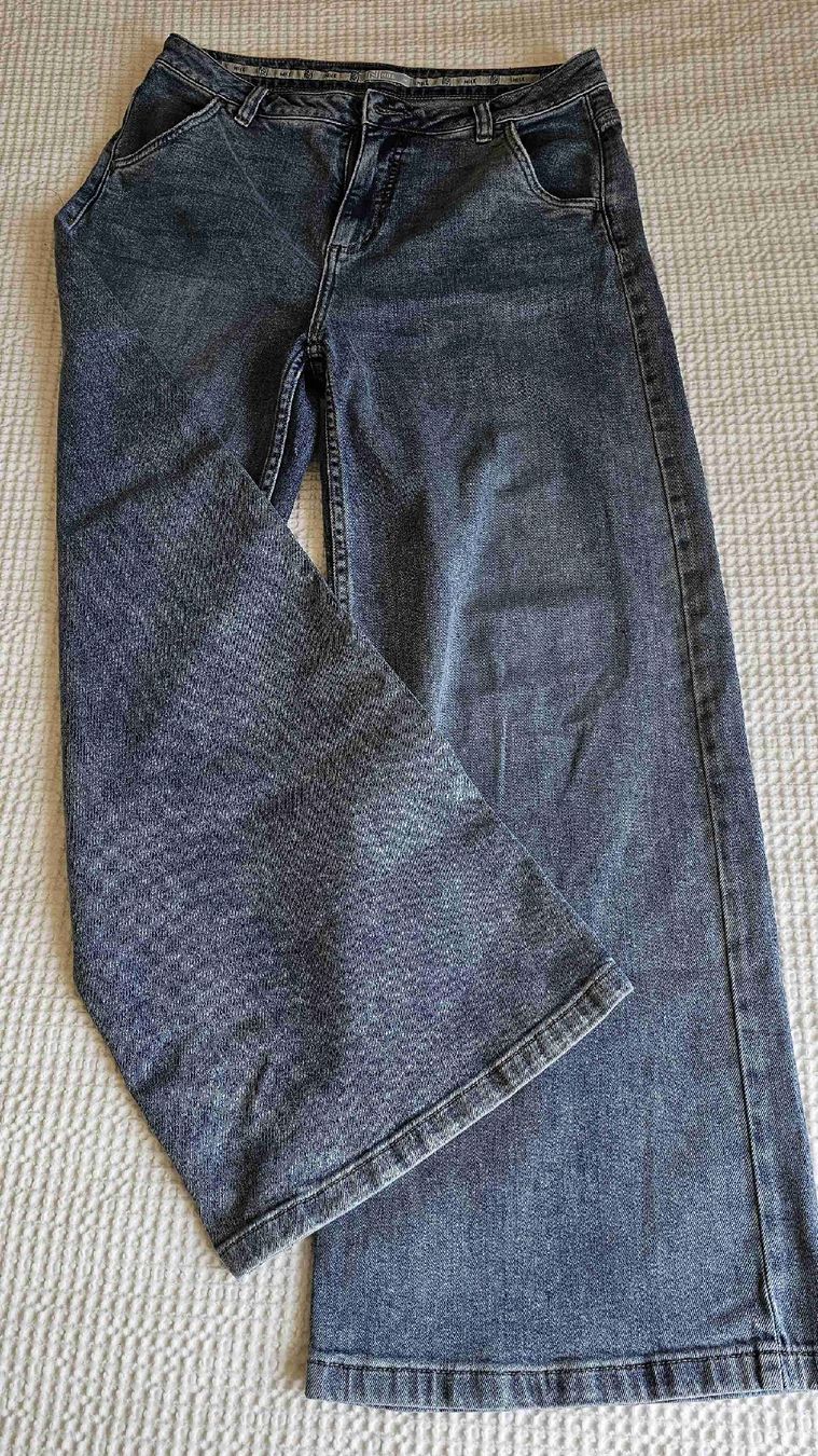 Nile Jeans: Nile ~ Jeans Gr. M – D'occasion à Kollbrunn par Antikmann