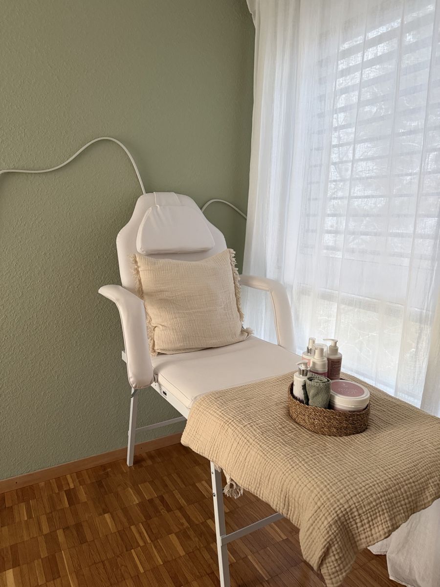 Gonser Lettini & sedie per cosmetici: Table de massage  – Usato da Petit-Lancy venduto da Joanna2802