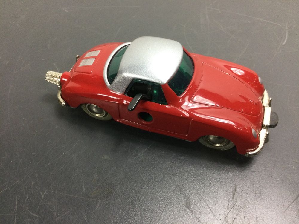 Schuco Micro Racer (1047) - Porsche 356 Rouge - Miniature Métal 1/64?