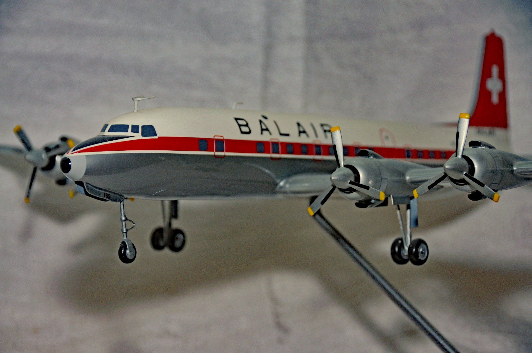 McDonnell Douglas Kit di modellismo & Modellini statici: Modellflugzeug BALAIR DC-6B - HB-IBS – Usato da Oberneunforn venduto da RaphaelMoser 1