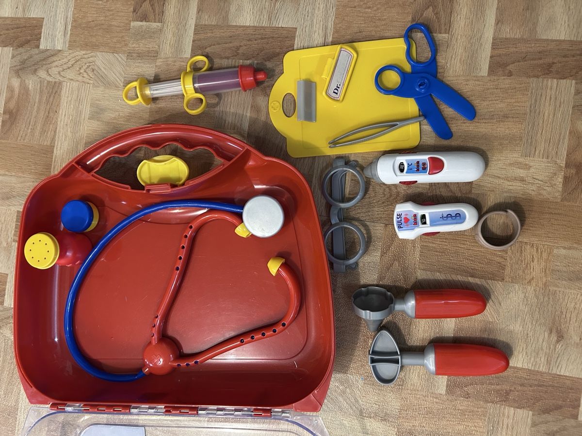 Giocattoli: Kinderarztkoffer – Usato da Jona venduto da Tidy76 2
