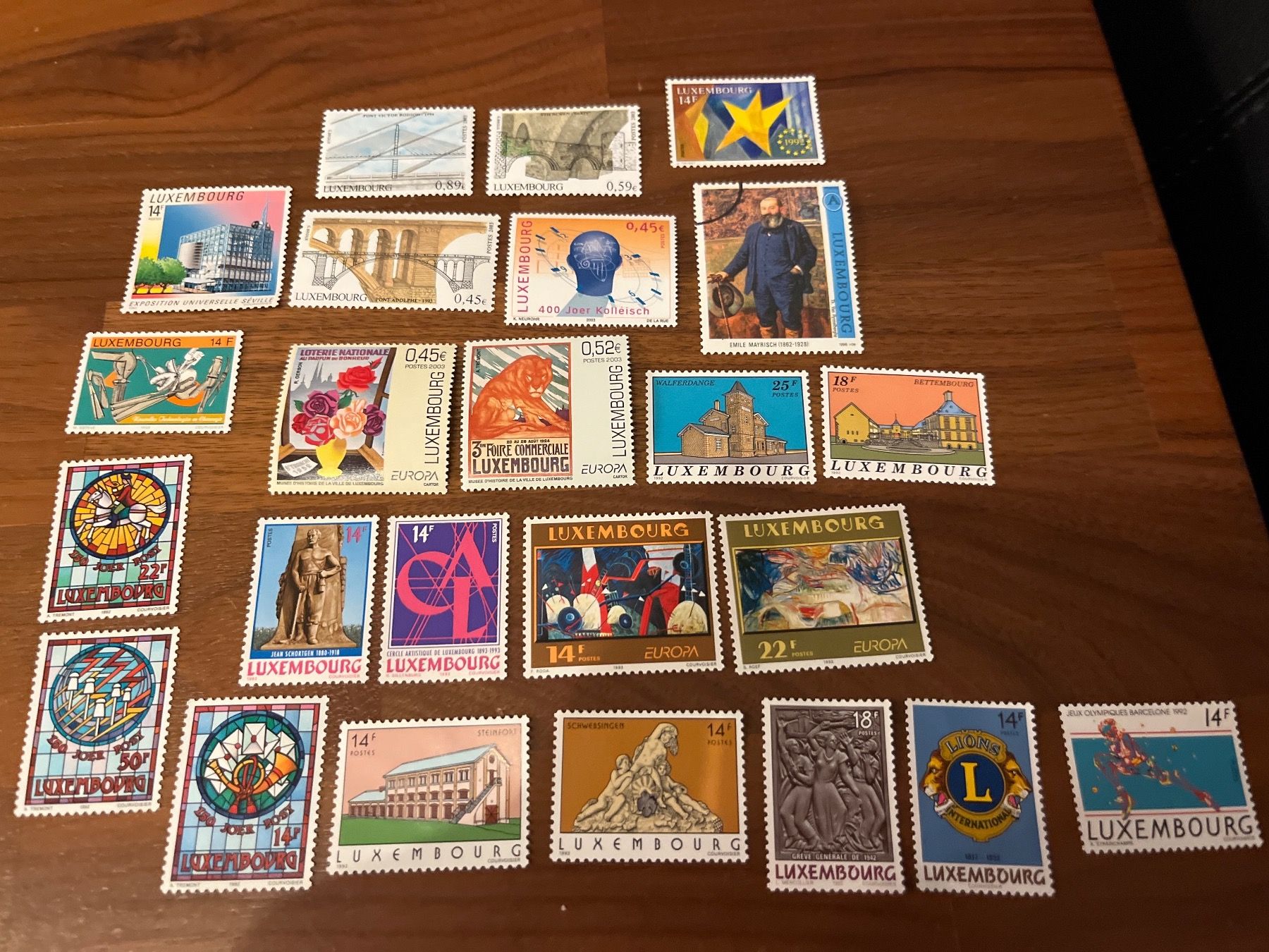 Tutti i francobolli: Postfrische Briefmarken aus Luxemburg – Nuovo e nell'imballaggio originale da Zürich venduto da engebrunau