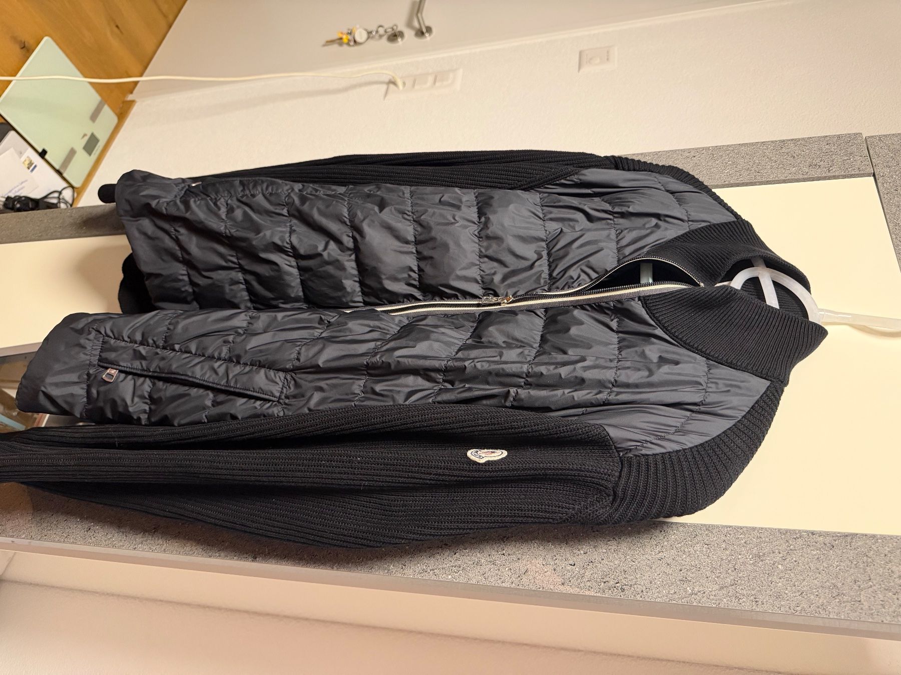 Moncler Jacken: Moncler Daunenjacke XL – Neu und originalverpackt aus Niederbipp von ali_xj86 2