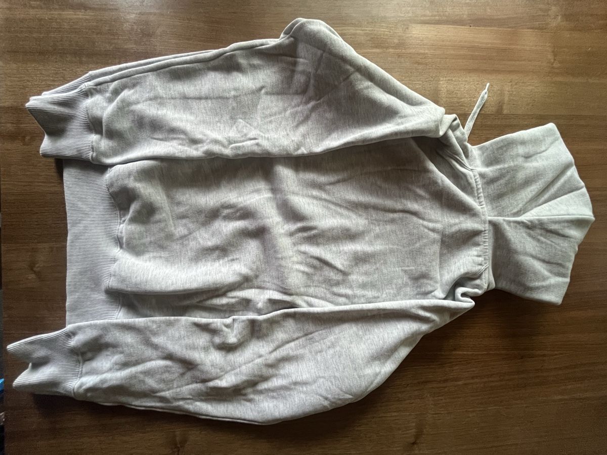 Maglioni & Felpe: Kapuzenpullover Clepto grau neuwertig  – Nuovo (secondo la descrizione) da Belp venduto da jon_y6sj 1
