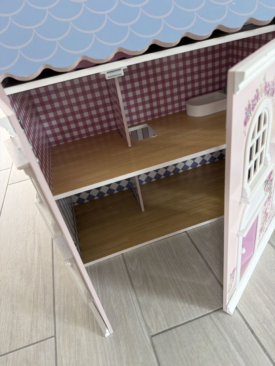 Case e mobili per bambole: Puppenhaus Kinder ab 1.- – Usato da Hausen AG venduto da SF3011 1