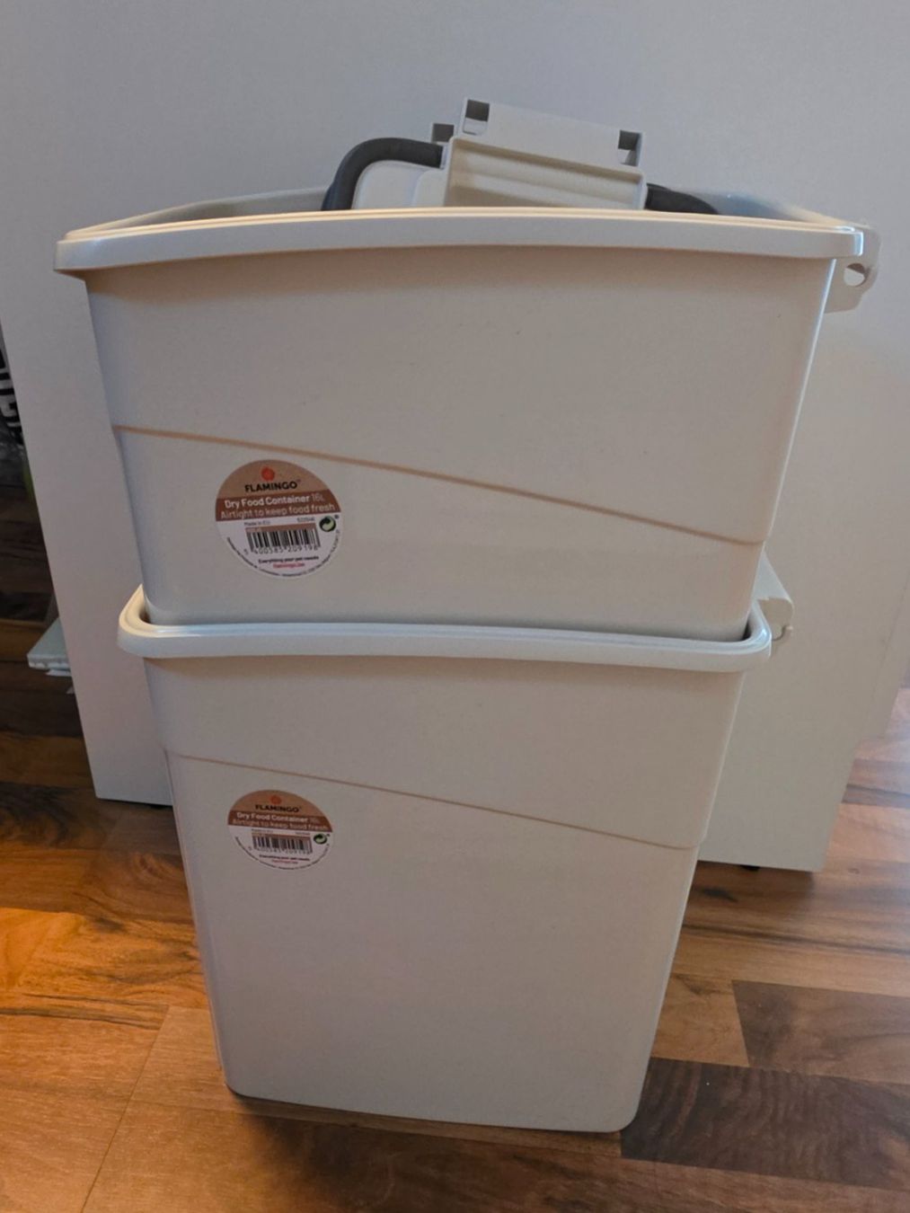 Contenitori & Simili: 2xVorratsbehälter Trockenfutter Hundefutter Katzenfutter 16l – Nuovo (secondo la descrizione) da Fischbach-Göslikon venduto da PitBullDoll