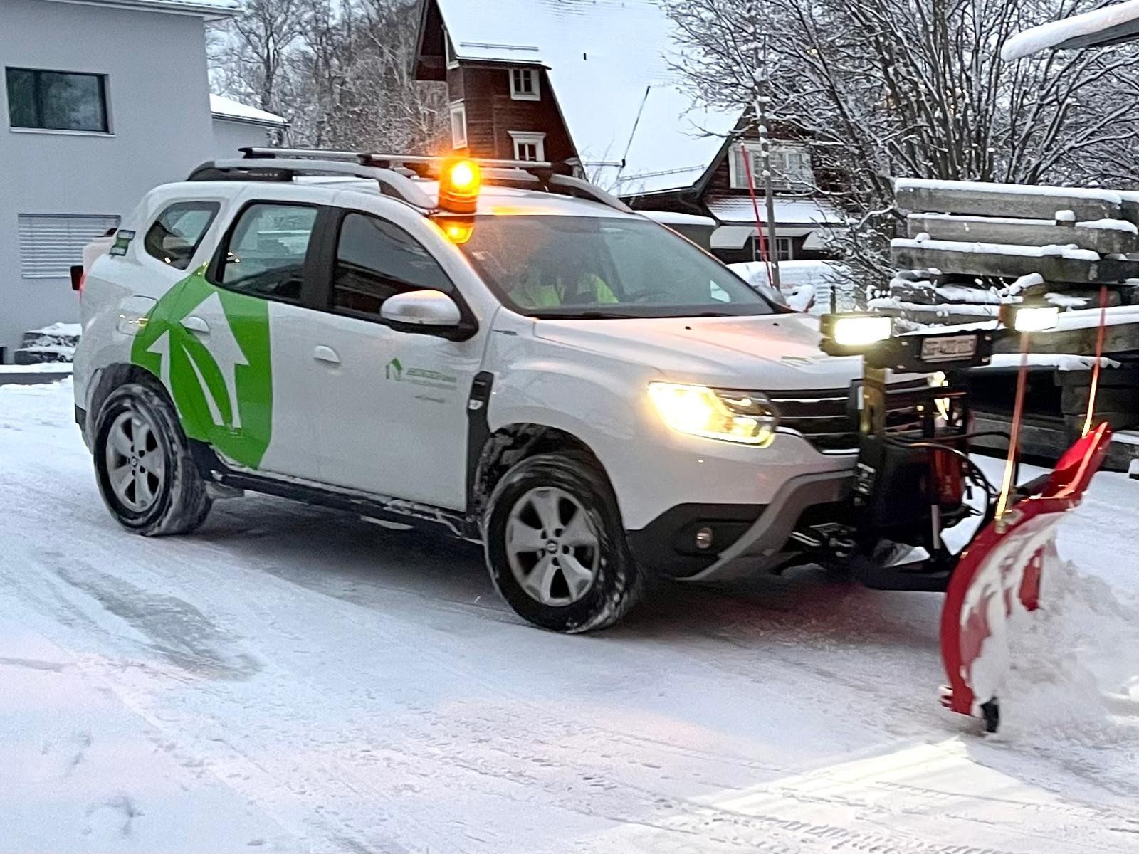 Renault Autos: Ranault Duster inkl. Umbau Winterdienst – Gebraucht aus Bazenheid von inf_8kdv