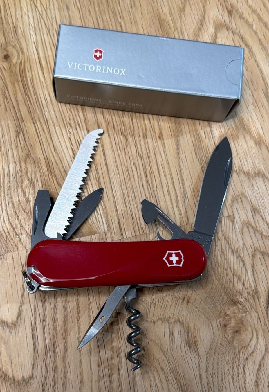 Victorinox Couteaux de poche: VICTORINOX SACKMESSER EVOLUTION S13 RED – Neuf avec emballage d'origine à Zürich par Frei-Occasionen 2