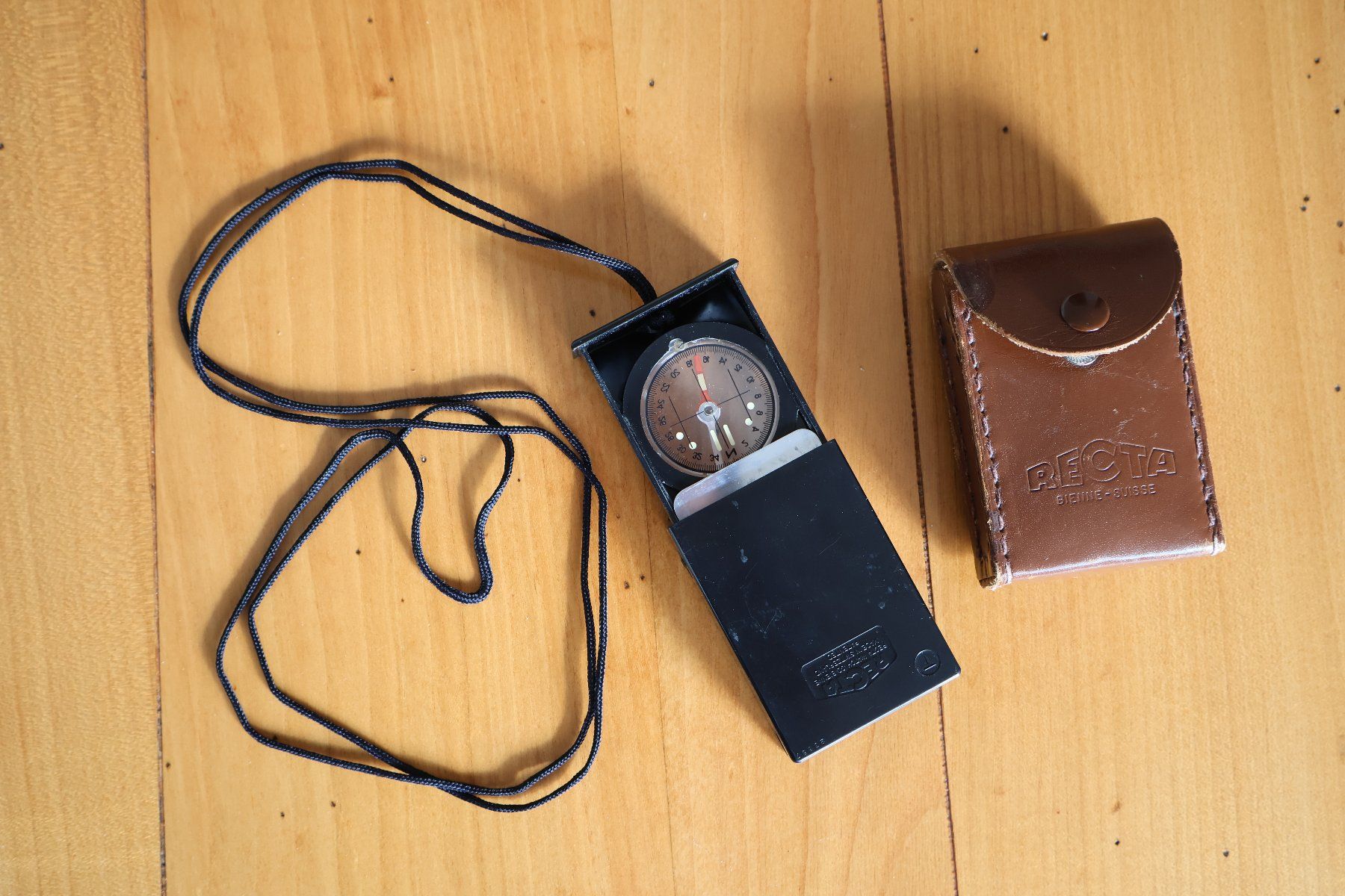 GPS & Strumenti di misurazione: Vintage Kompass – Usato da La Tour-de-Peilz venduto da valoute 1