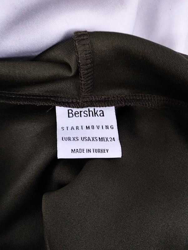 Bershka Maglioni & Felpe: BERSHKA Pullover Gr. XS – Usato da Schübelbach venduto da Restwert_Schubelbach 4