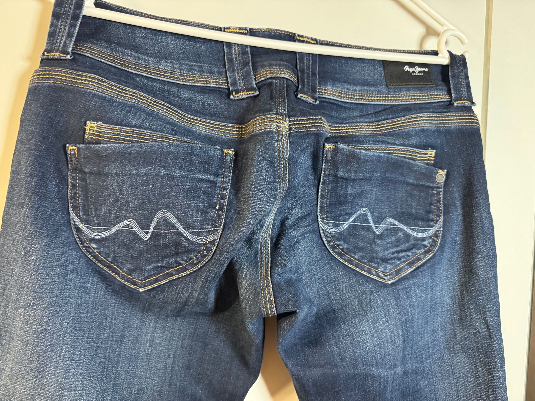 Pepe Jeans Jeans: Pepe Jeans Venus Gr. 30/32 – Nuovo (secondo la descrizione) da Zäziwil venduto da blackpearl 1