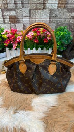 Louis Vuitton Tivoli PM Handtasche aus dem ikonischen Monogr