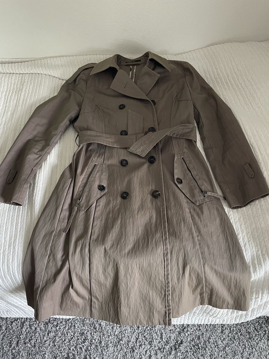 Cappotti: Trenchcoat Marc Cain N4 – Usato da Utzigen venduto da wezisk