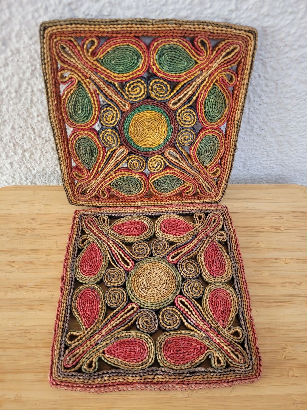 Tutte le decorazioni: 2 Praktische Vintage Untersetzer – Usato da Buttikon SZ venduto da Renco 1