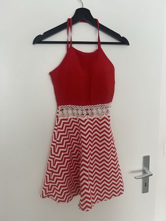 Rotes Sommerkleid mit Zickzack-Muster - Grösse 36/S!