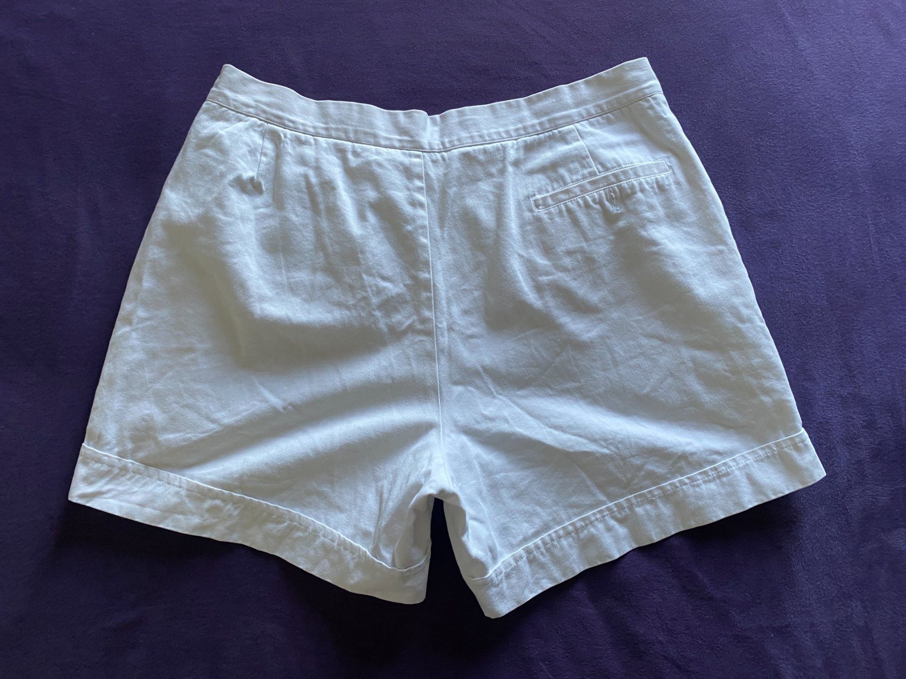 Lacoste Pantaloni: Lacoste Shorts (M, 87cm) – Usato da Gümligen venduto da Vicky2 4