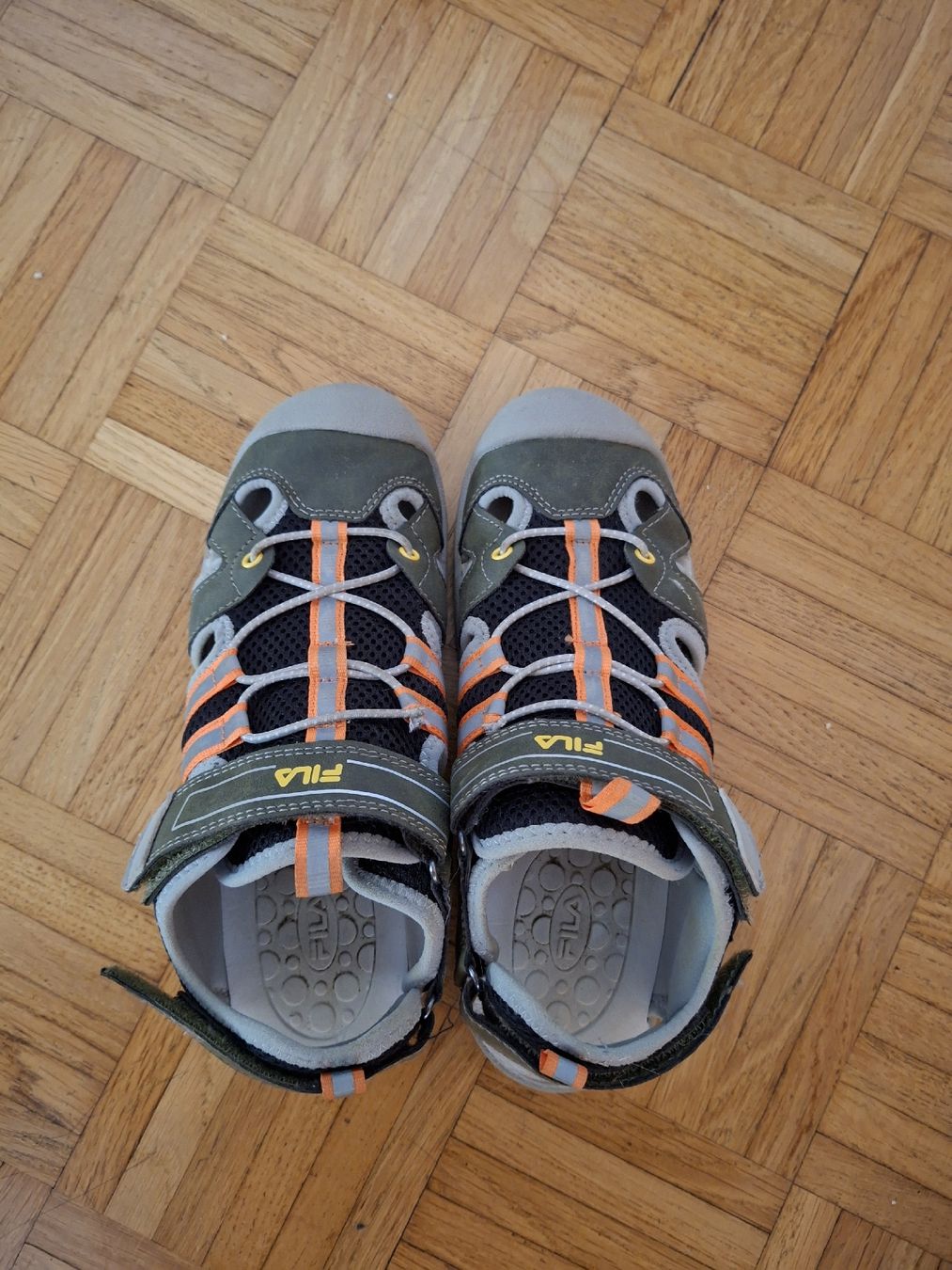 Fila Scarpe per ragazzi: Sandales FILA taille 37 – Usato da Gumefens venduto da izalala