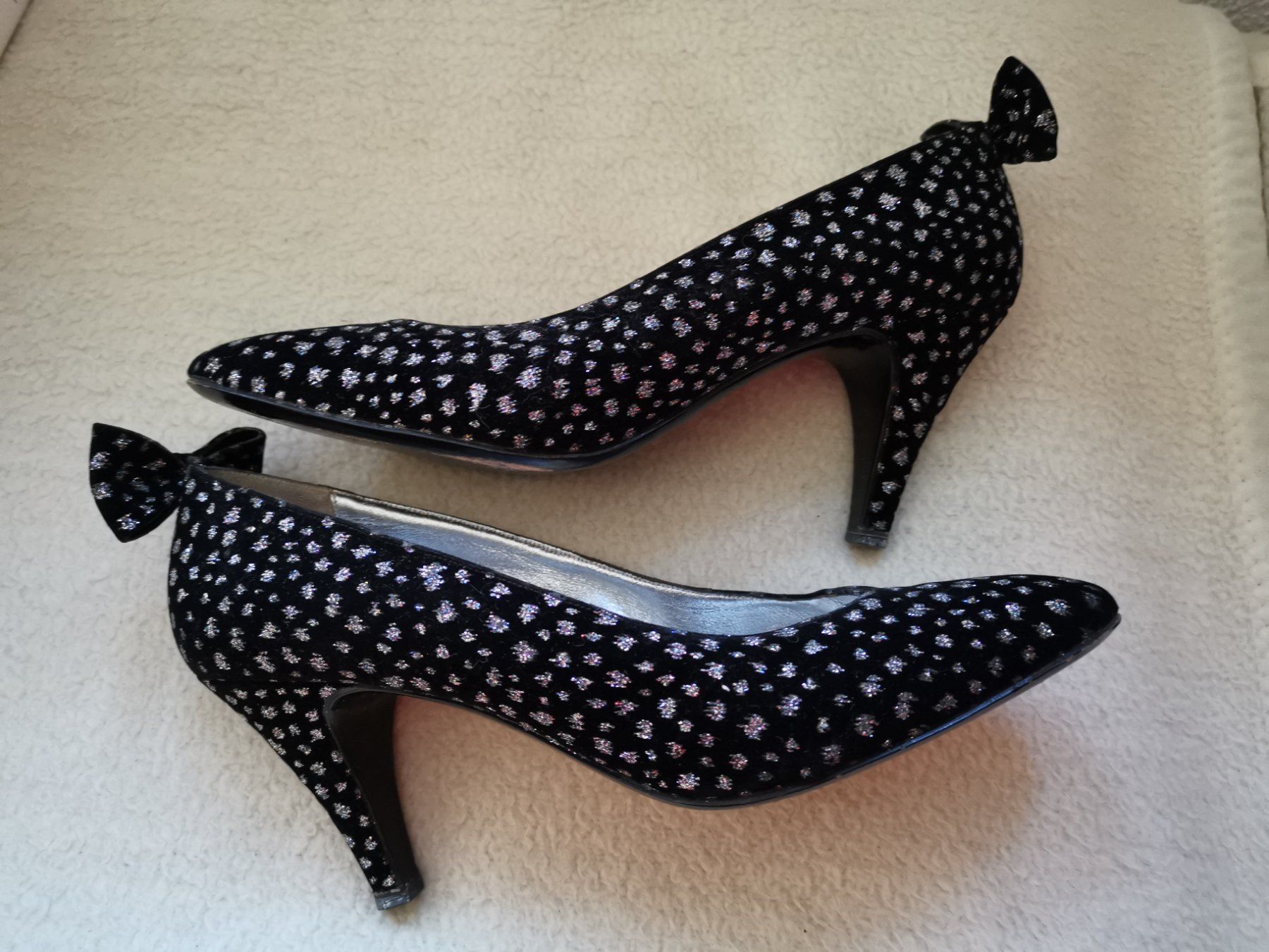 Scarpe da donna: Chaussures élégantes de dame - pumps – Usato da Courtepin venduto da mara_1808