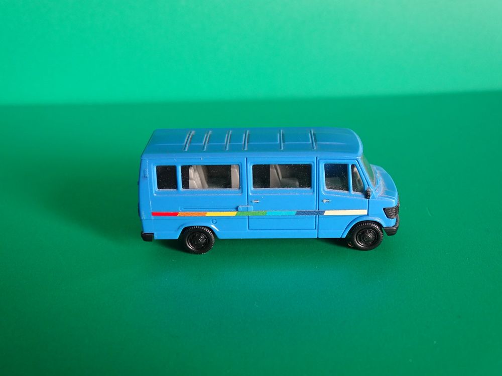 Herpa Modellauto: Mercedes-B T1 207D Polizei-Transporter (1977–1995) – Detailtreue H0 1/87 Miniatur Zum Sammeln & Präsentieren